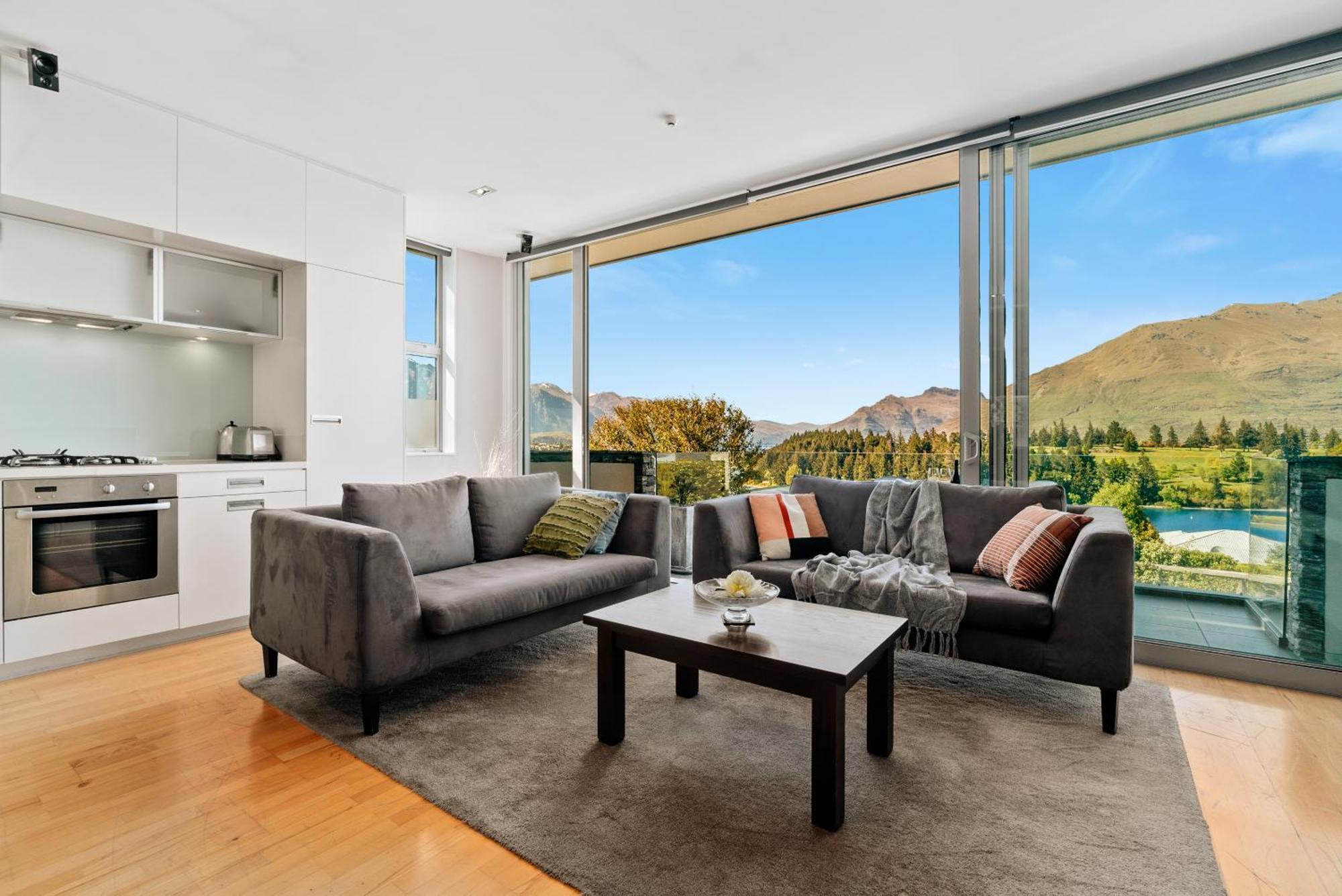 Modern Executive Living In Pounamu Queenstown Exterior photo